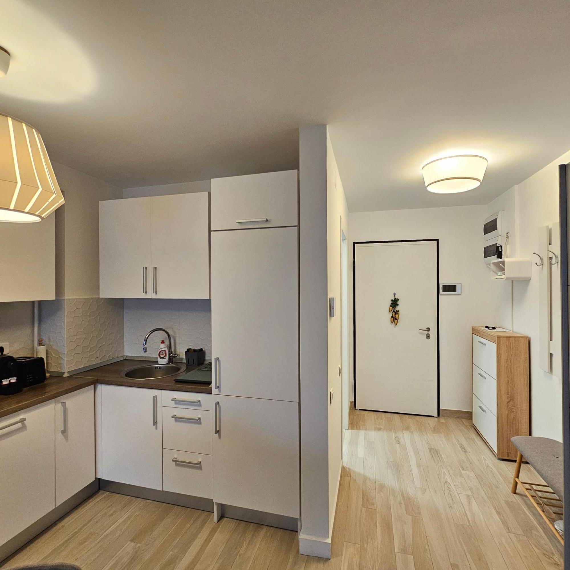 Central District Cuza 99 Apartment Бухарест Экстерьер фото