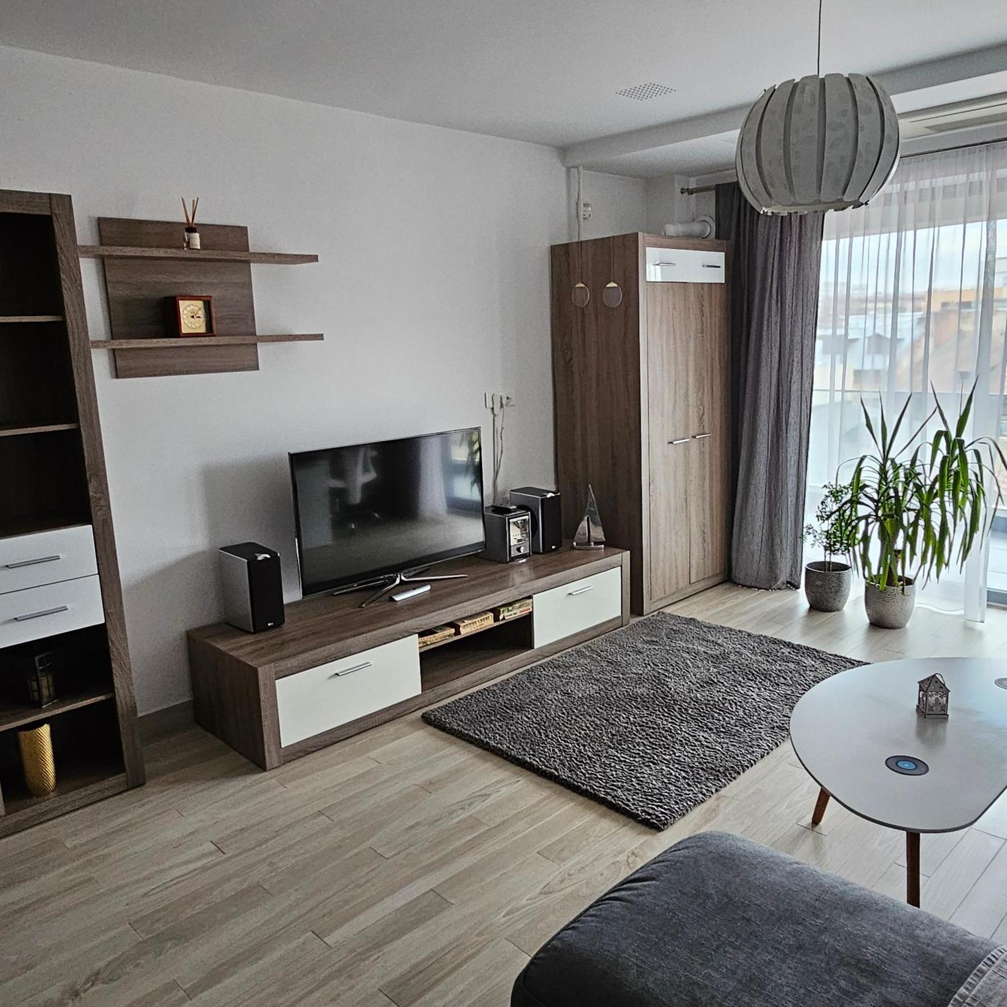 Central District Cuza 99 Apartment Бухарест Экстерьер фото